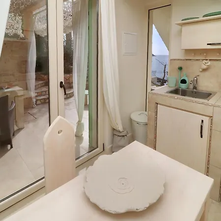 Kamen Apartment *