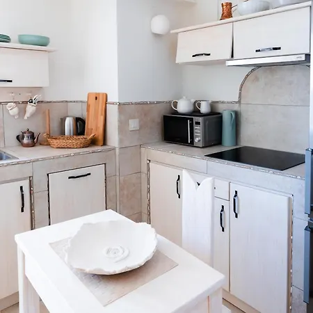 Kamen Apartman Vela Luka